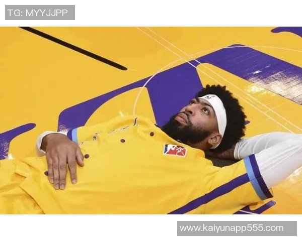 帕金斯对浓眉身材变化的看法：树立榜样保持良好体型的重要性