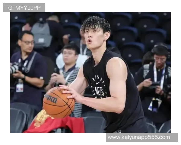 北京男篮提前布局曾凡博被篮网裁掉后仍有机会重返赛场