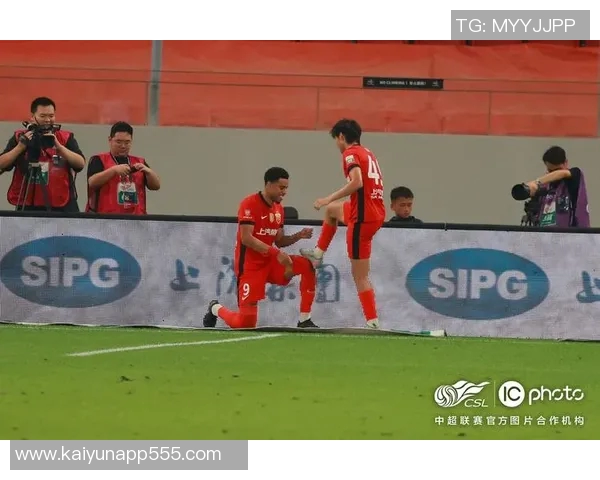 李新翔谈中超首年夺冠难度与对偶像武磊的崇敬之情