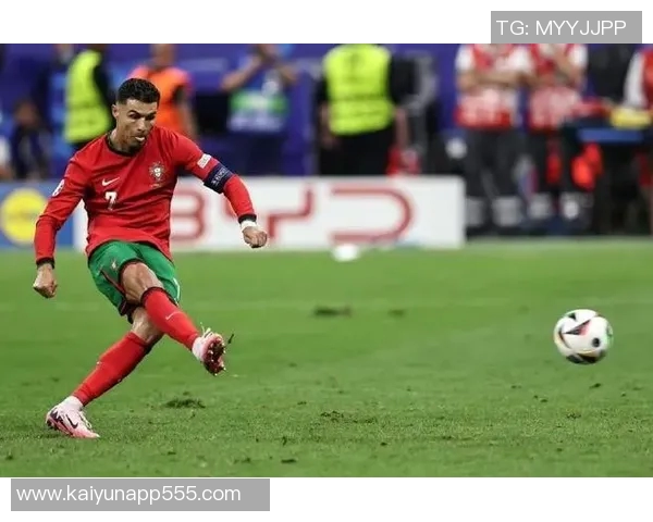 C罗专访第三部分揭秘媒体人评论加时赛精彩瞬间